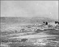 Une prise de vue de lcole industrielle de Saint-Joseph ? Dunbow, Alberta, 1897.