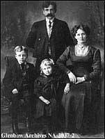La famille Pallesen taient des colons danois en Alberta en 1910.