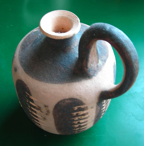 Pottery crafted by Helmi Munz