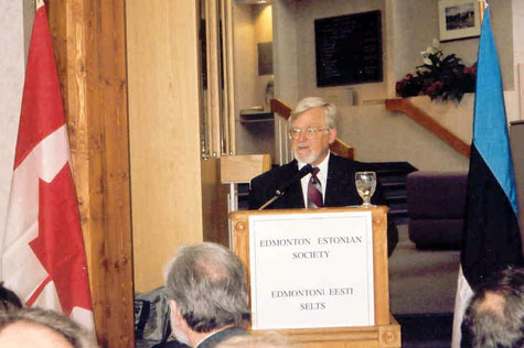 President Dave Kiil of the Edmonton Estonian Society speaking at Independence Day gathering at Highlands Golf Course, 2002.