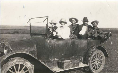 Pictured are, from left to right: Julianne, Lisette and Alfred Matiisen, Hans Pertel, and Alex Hebenik.Perhaps a Sunday afternoon drive in the countryside around Barons, ca 1930