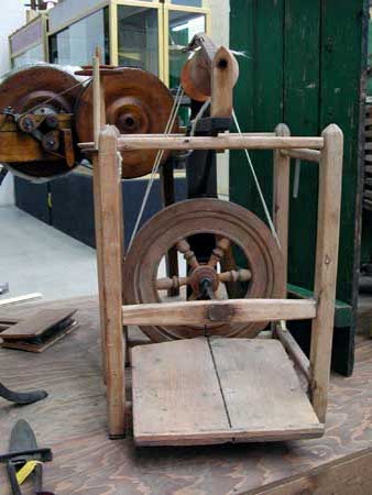 Antique spining wheel
