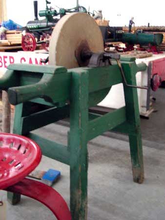 A grinding wheel
