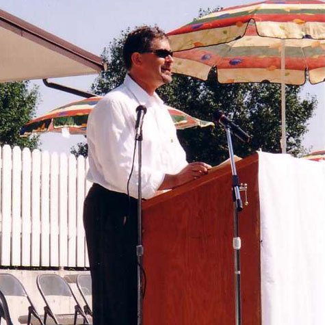 Harry Jaako, Estonian\'s Honorary Consul in Vancouver, delivers a speech at the 2004 Barons Centennial Celebration.
